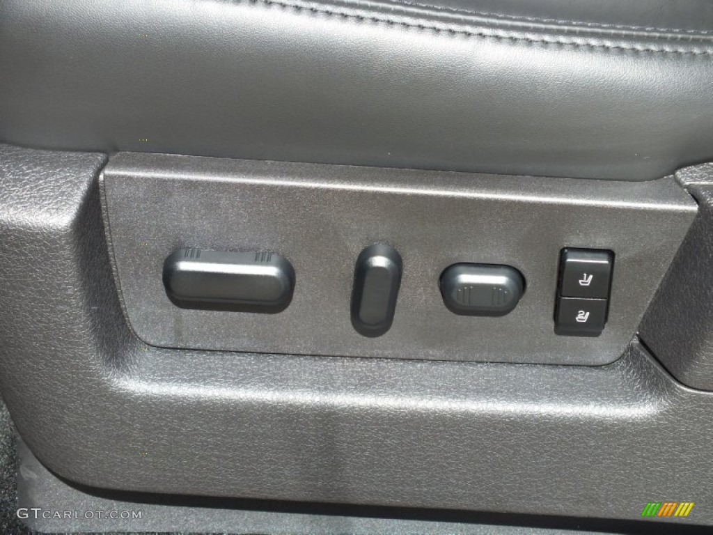 2013 Ford F150 SVT Raptor SuperCrew 4x4 Controls Photo #73393535