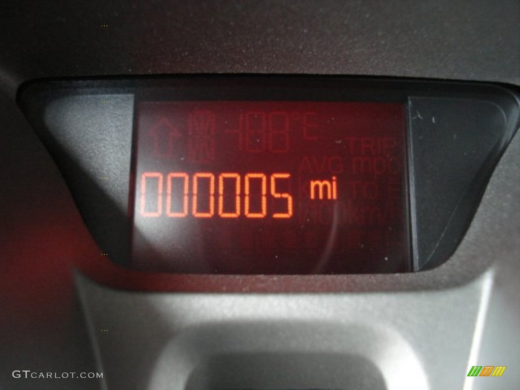 2013 Fiesta SE Hatchback - Ingot Silver / Charcoal Black photo #19