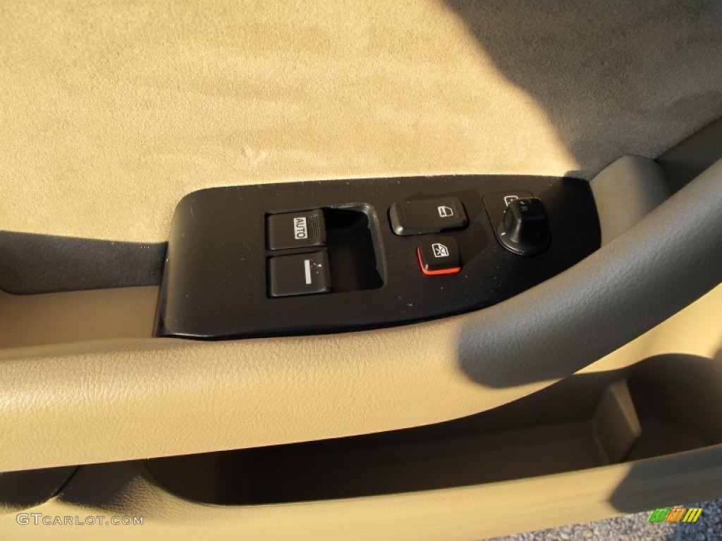 2003 Accord EX Coupe - Taffeta White / Ivory photo #13