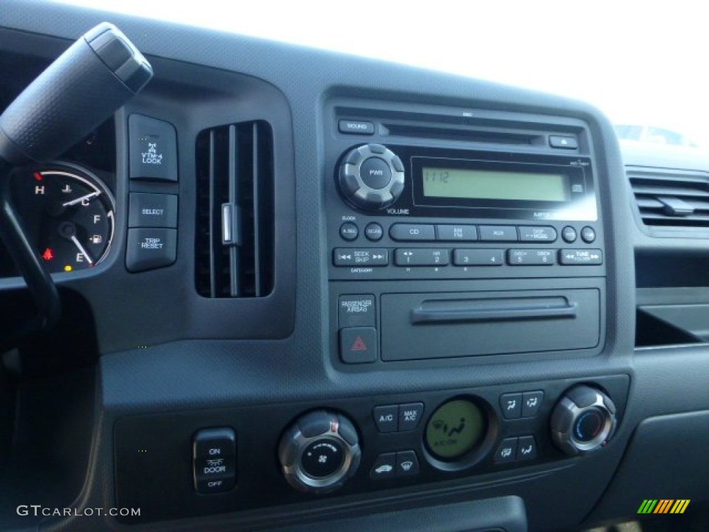 2013 Honda Ridgeline Sport Controls Photo #73398656
