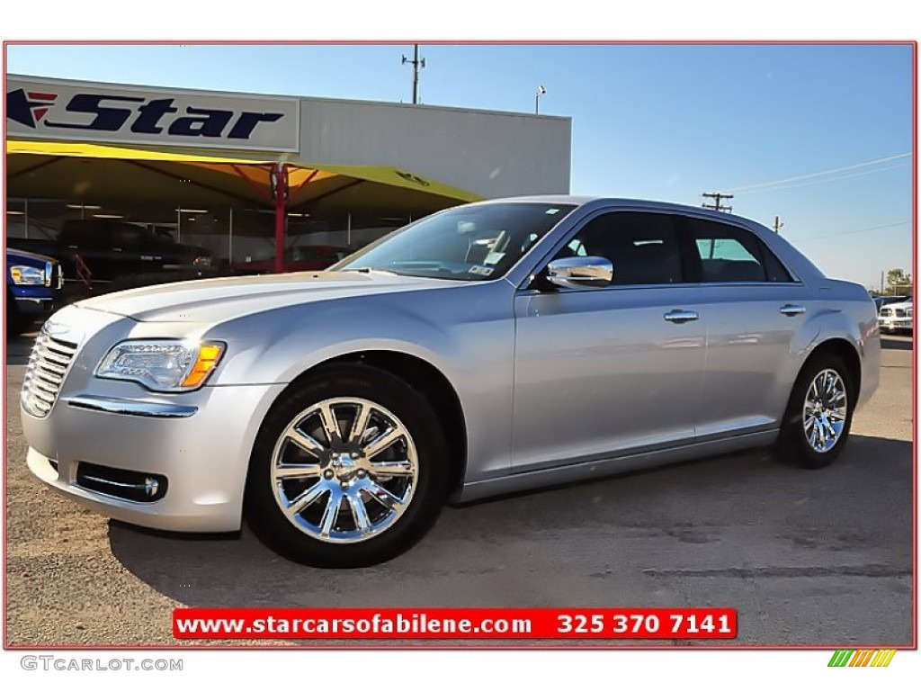 Bright Silver Metallic Chrysler 300