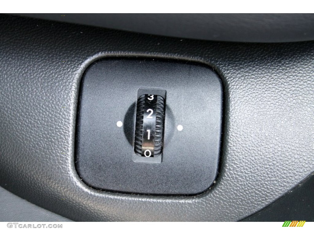 2005 Mercedes-Benz S 600 Sedan Controls Photo #73403198