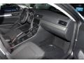 2013 Platinum Gray Metallic Volkswagen Passat 2.5L S  photo #19