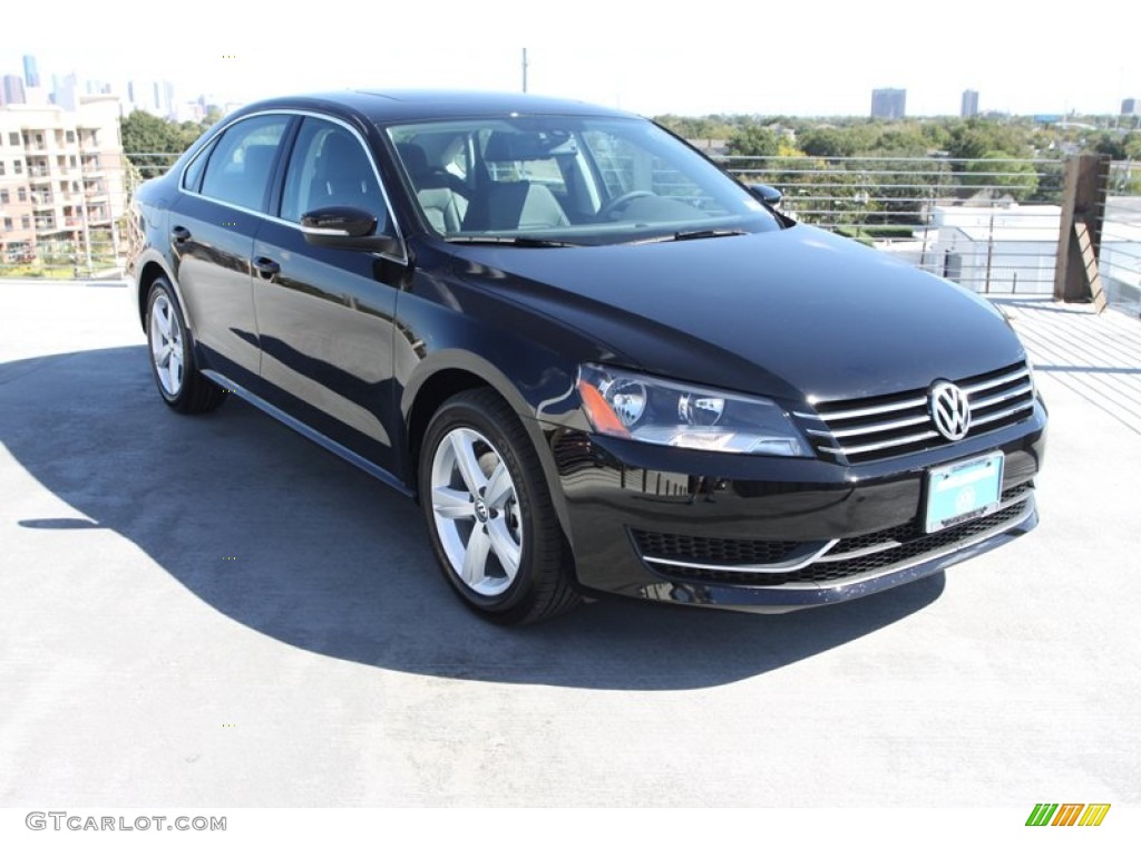 2013 Passat 2.5L SE - Black / Titan Black photo #1