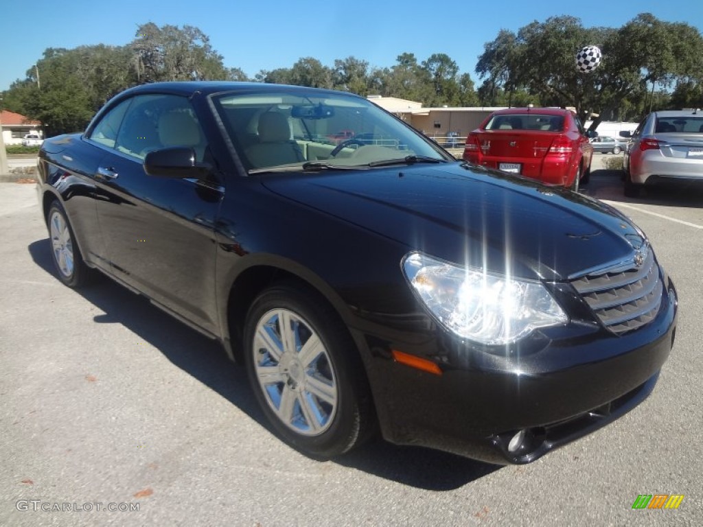 2010 Sebring Limited Hardtop Convertible - Brilliant Black Crystal Pearl / Medium Pebble Beige/Cream photo #10