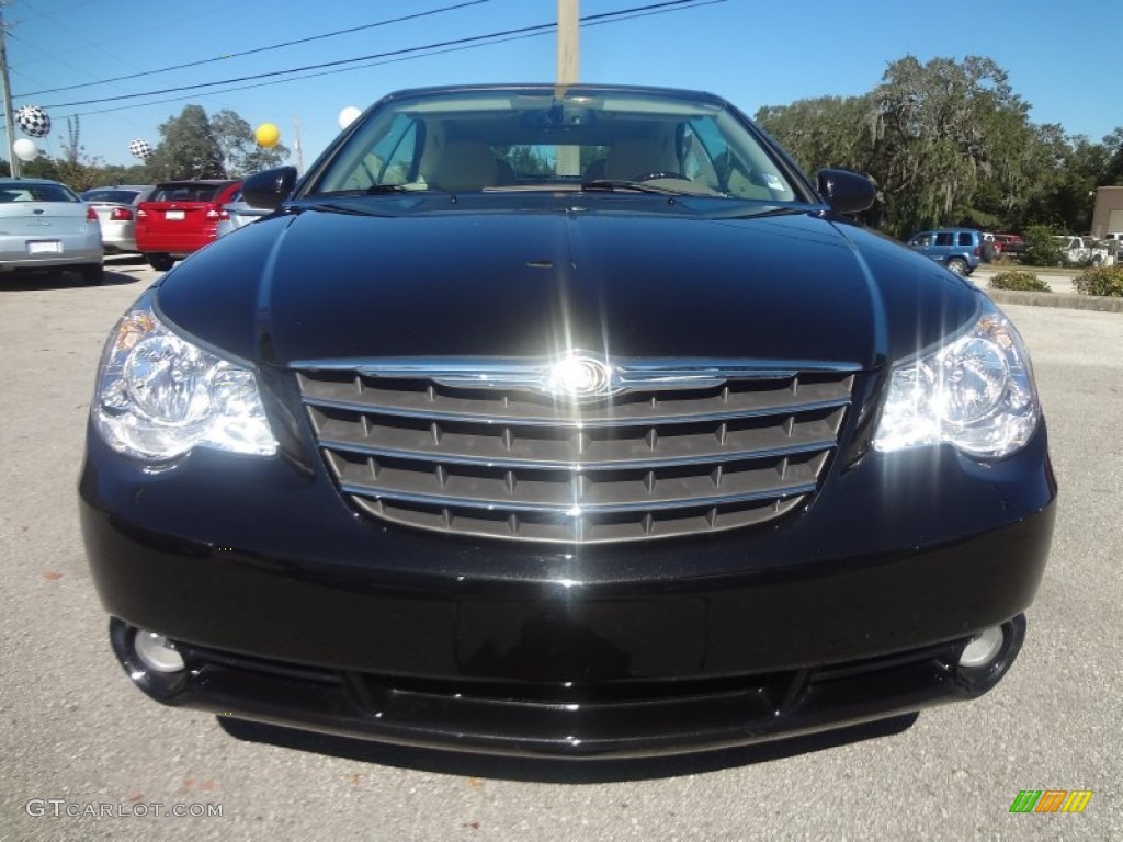 2010 Sebring Limited Hardtop Convertible - Brilliant Black Crystal Pearl / Medium Pebble Beige/Cream photo #13