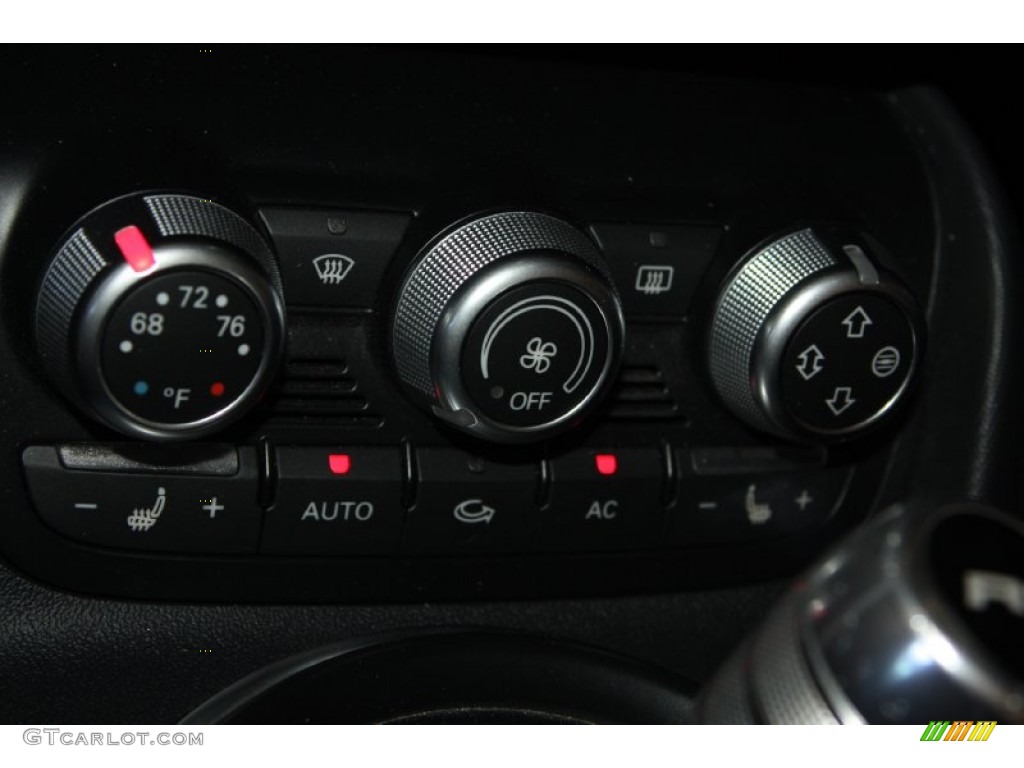 2011 Audi R8 Spyder 4.2 FSI quattro Controls Photo #73405655
