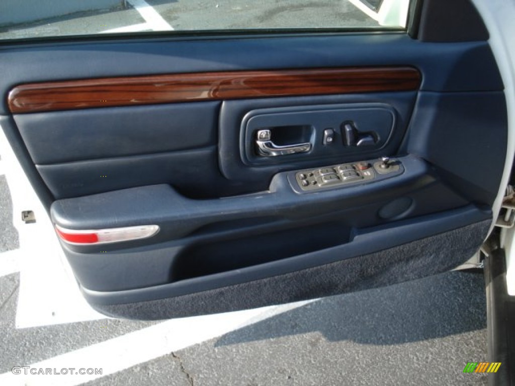1999 Cadillac DeVille Concours Door Panel Photos