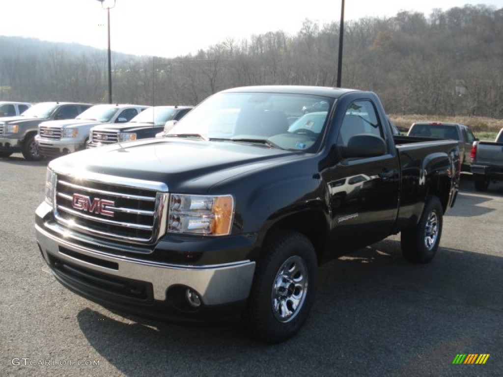 2013 Sierra 1500 Regular Cab 4x4 - Onyx Black / Dark Titanium photo #2