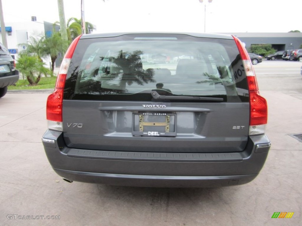 2006 V70 2.5T - Titanium Gray Metallic / Taupe/Light Taupe photo #4