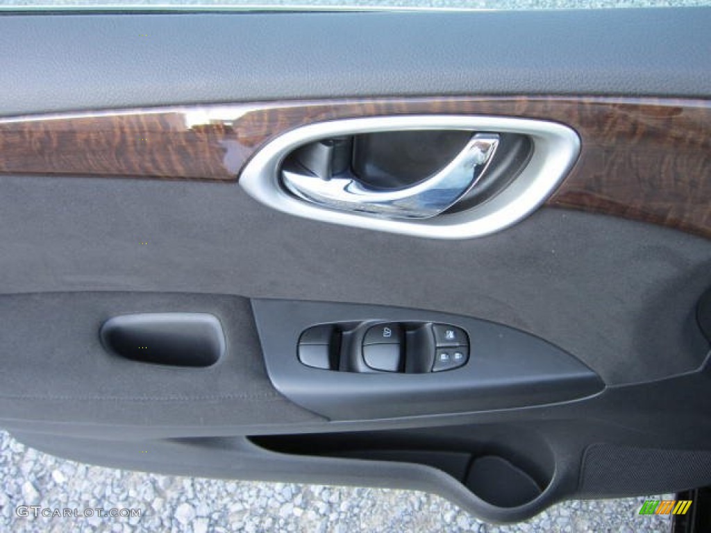 2013 Nissan Sentra SL Charcoal Door Panel Photo #73409731