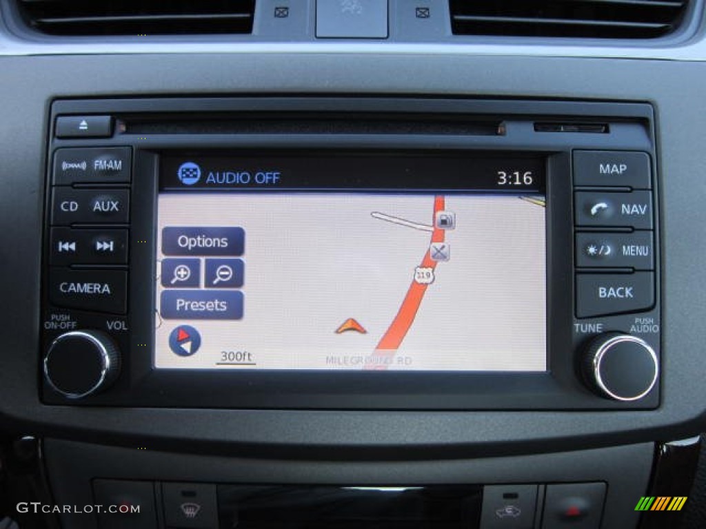 2013 Nissan Sentra SL Navigation Photos