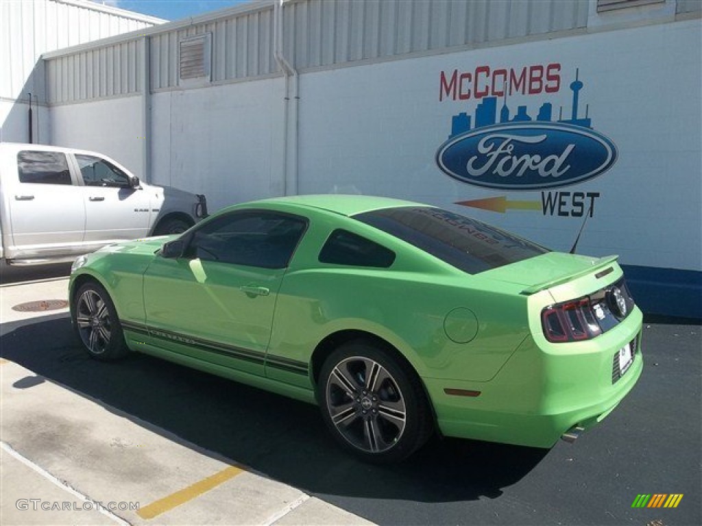 2013 Mustang V6 Coupe - Gotta Have It Green / Charcoal Black photo #3