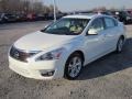 2013 Pearl White Nissan Altima 2.5 SL  photo #3