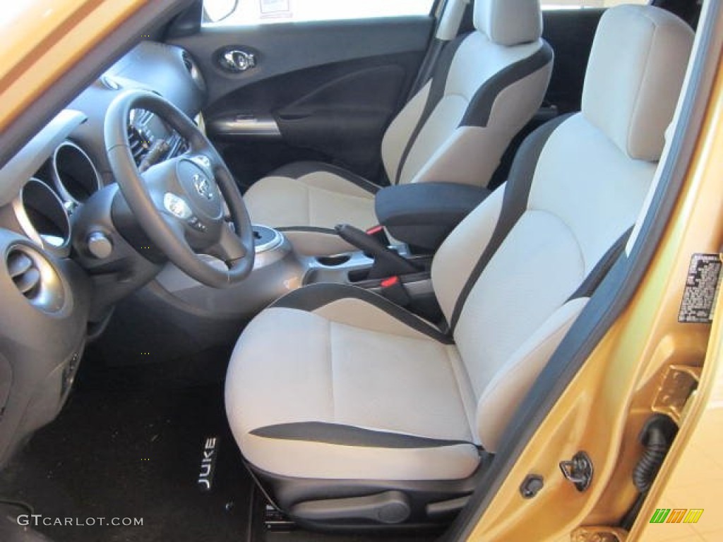 2013 Nissan Juke SV AWD Front Seat Photo #73411811