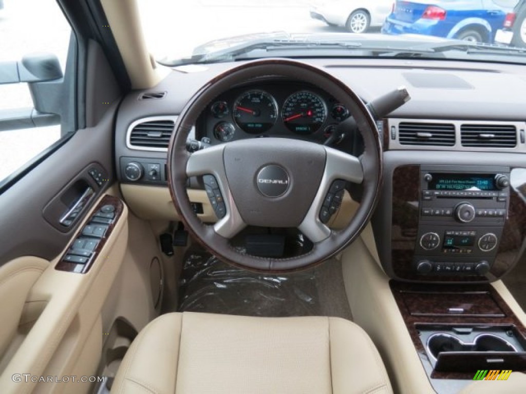 2013 GMC Sierra 2500HD Denali Crew Cab Steering Wheel Photos