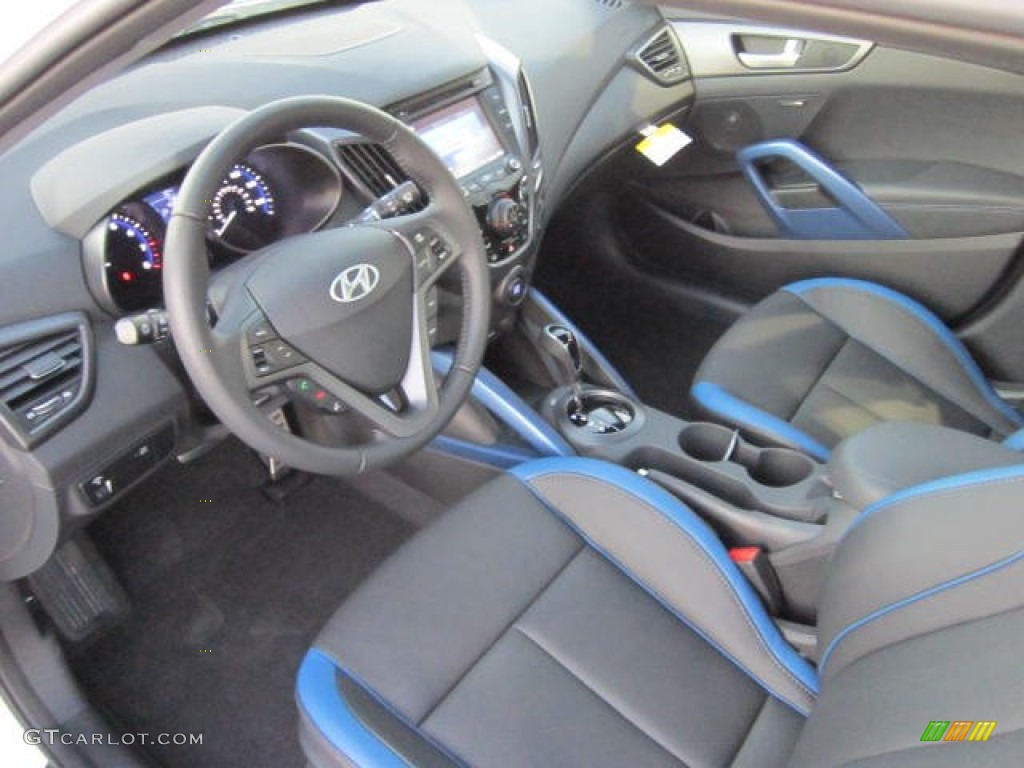 Blue Interior 2013 Hyundai Veloster Turbo Photo #73413107
