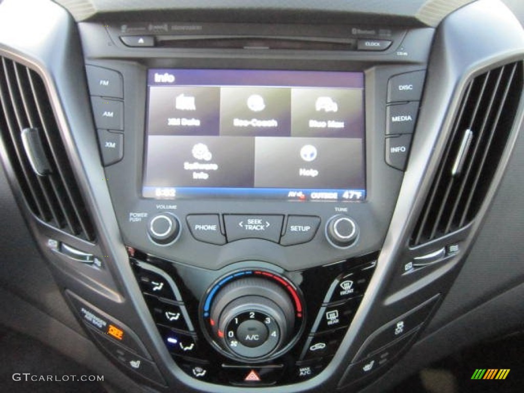 2013 Hyundai Veloster Turbo Controls Photo #73413175
