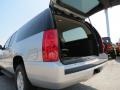 2013 Quicksilver Metallic GMC Yukon XL SLE  photo #14