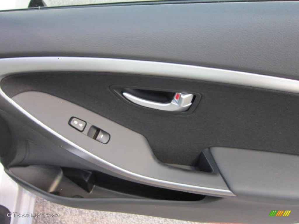 2013 Elantra GT - Silver / Black photo #11