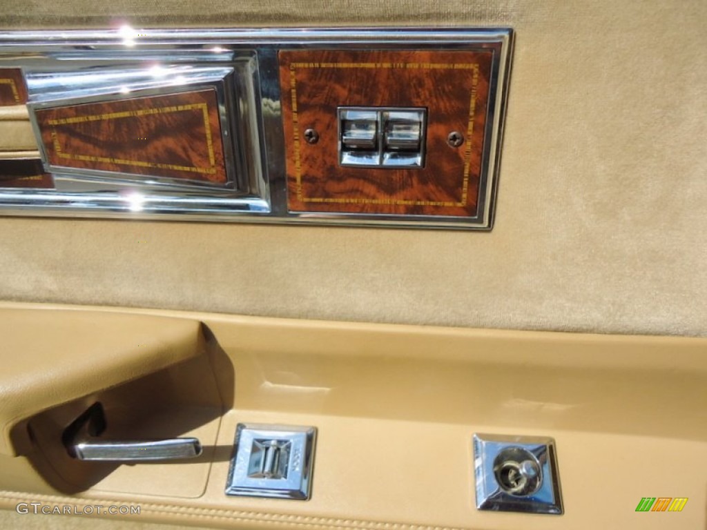 1985 Oldsmobile Cutlass Supreme Brougham Coupe Controls Photo #73416098