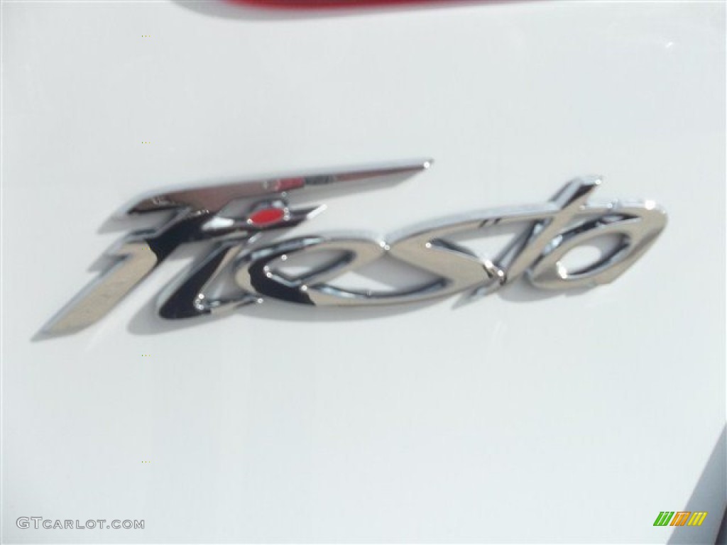 2013 Fiesta S Sedan - Oxford White / Charcoal Black/Light Stone photo #6