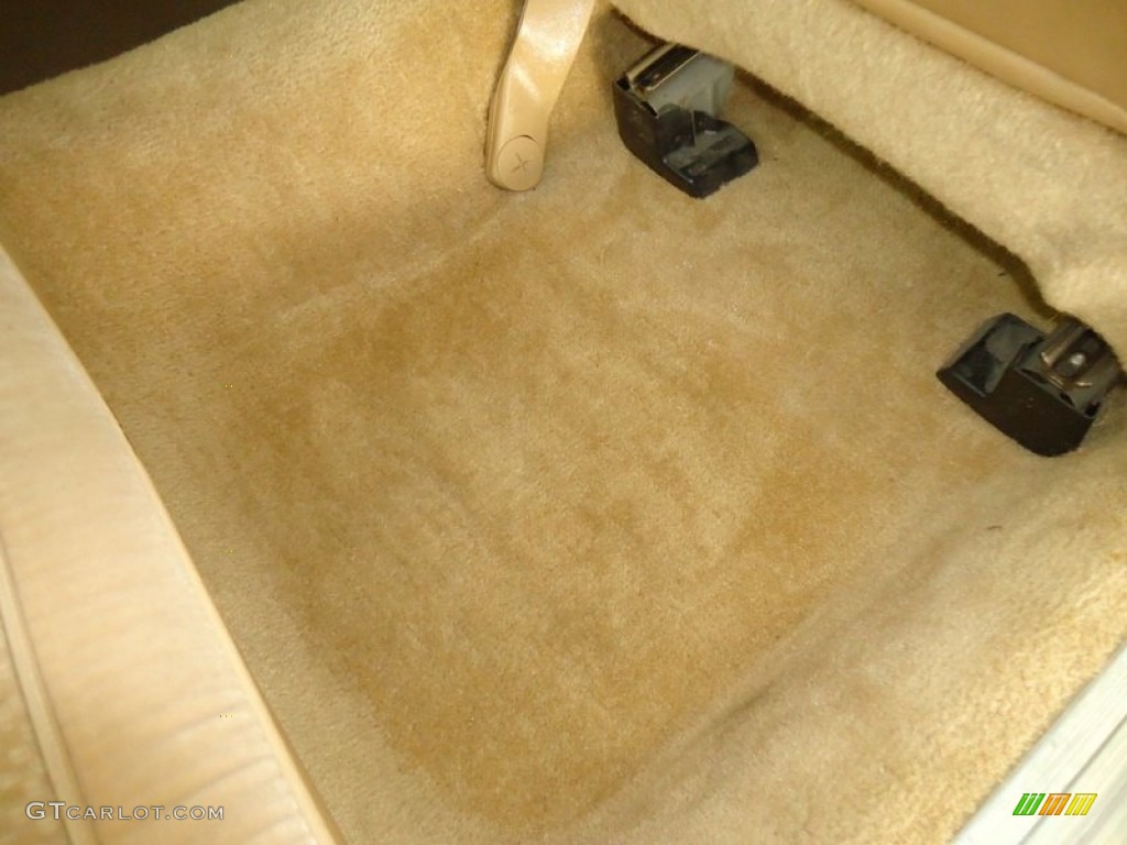 Beige Interior 1985 Oldsmobile Cutlass Supreme Brougham Coupe Photo #73416518