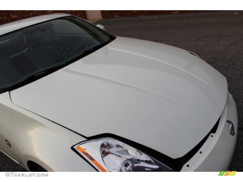 2004 350Z Touring Coupe - Pikes Peak White Pearl / Frost photo #17
