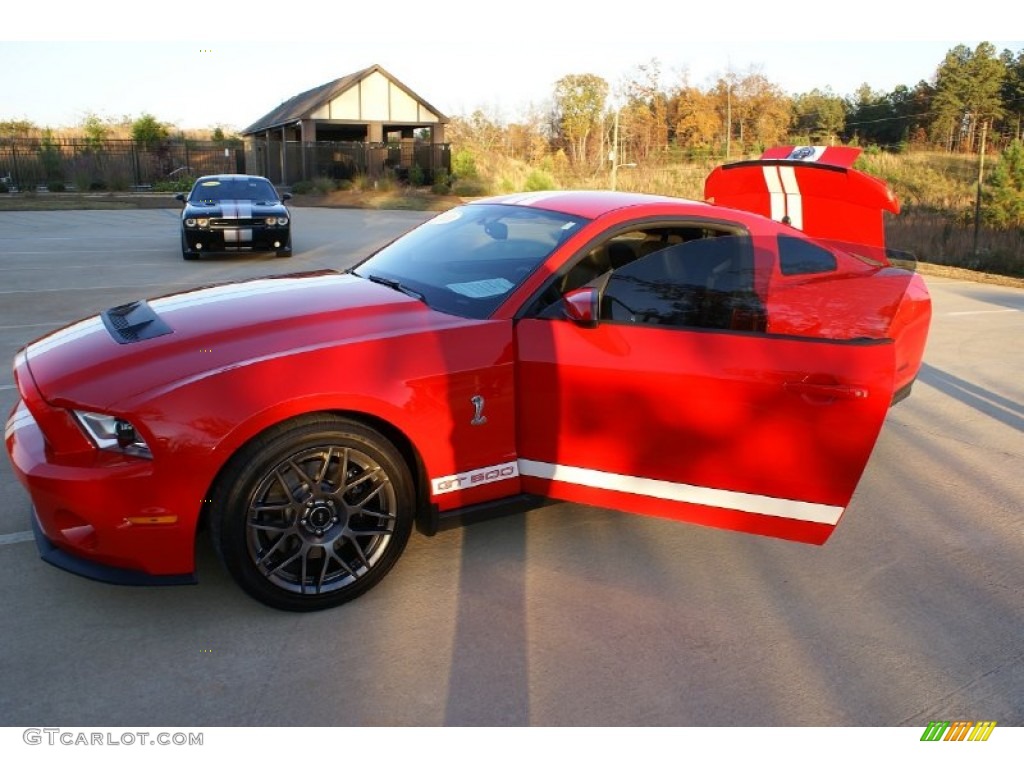 2011 Mustang Shelby GT500 SVT Performance Package Coupe - Race Red / Charcoal Black/White photo #12