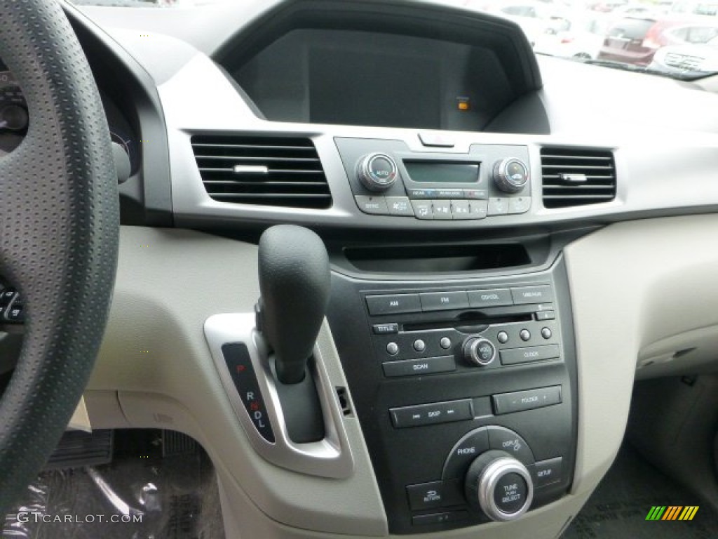 2013 Honda Odyssey EX Controls Photo #73418624