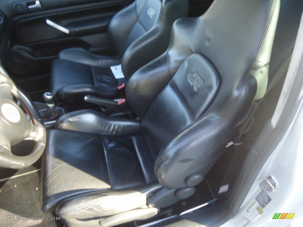 2004 Volkswagen R32 Standard R32 Model Front Seat Photo #73423283