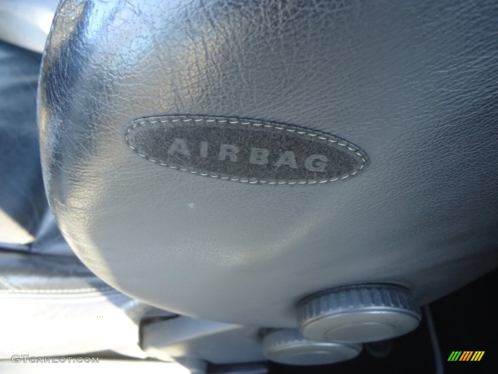 2004 R32  - Reflex Silver Metallic / Black Leather photo #21