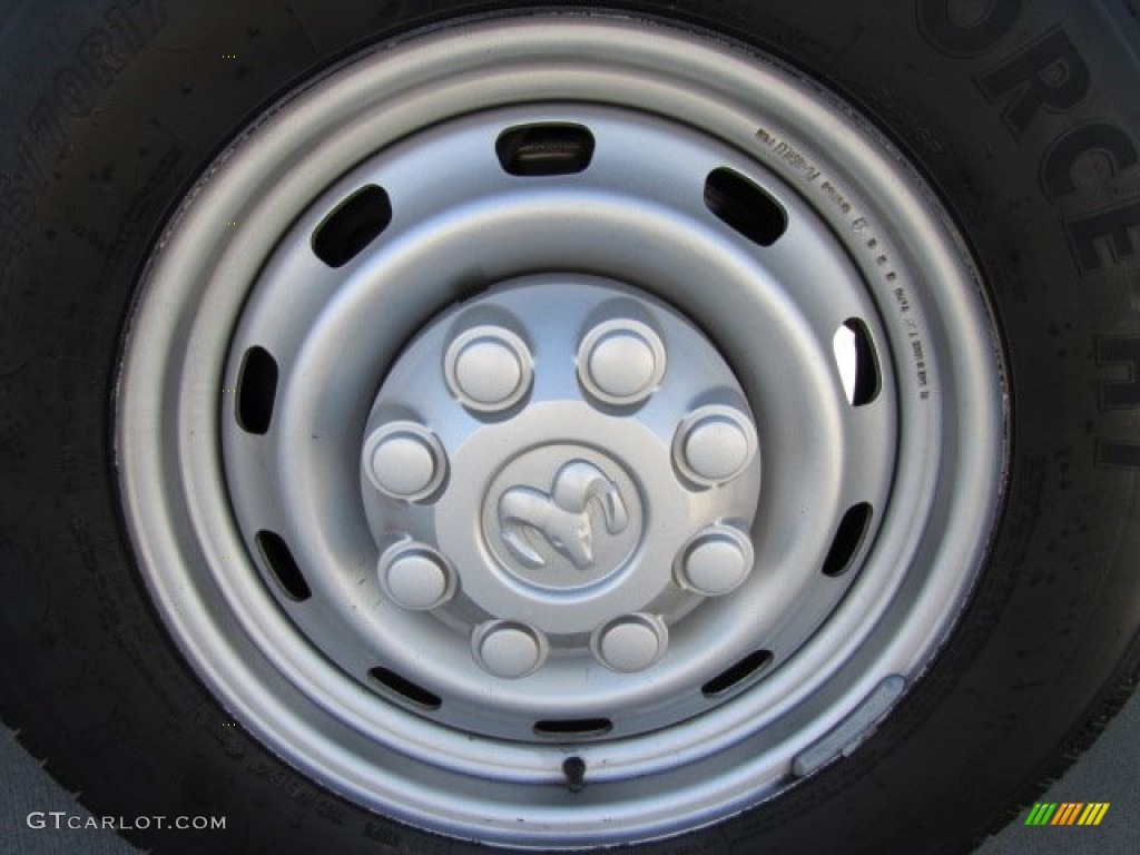 2005 Dodge Ram 2500 ST Regular Cab Wheel Photo #73424651