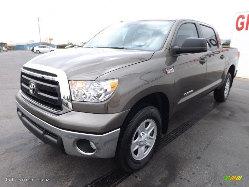 2013 Tundra SR5 CrewMax 4x4 - Pyrite Mica / Sand Beige photo #3