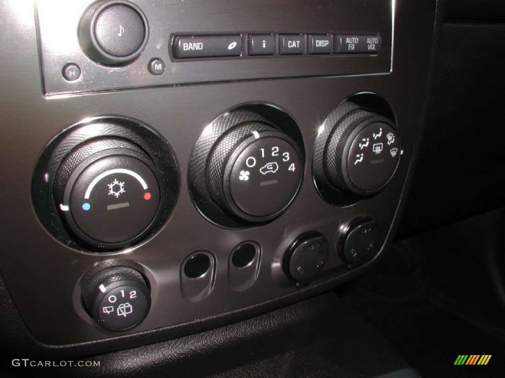2006 Hummer H3 Standard H3 Model Controls Photo #73425613