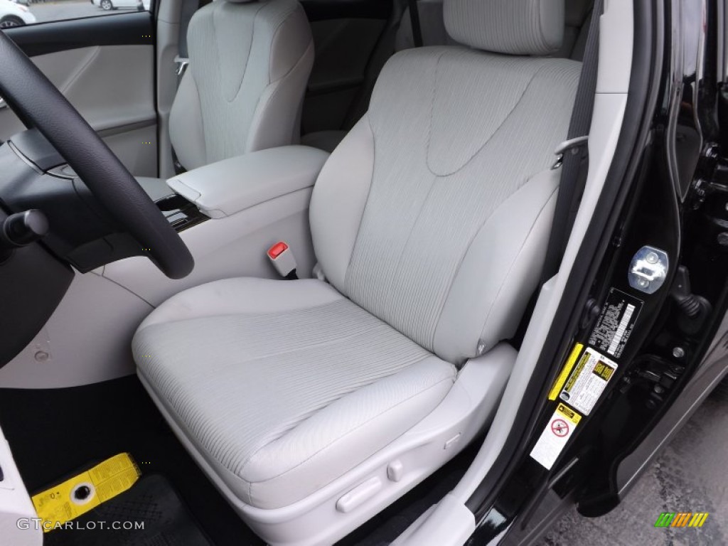 2013 Toyota Venza LE Front Seat Photo #73426578