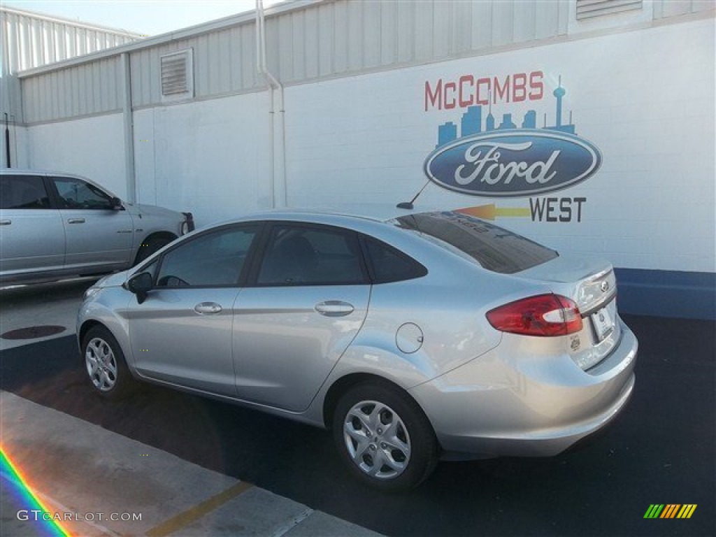 2013 Fiesta S Sedan - Ingot Silver / Charcoal Black/Light Stone photo #4