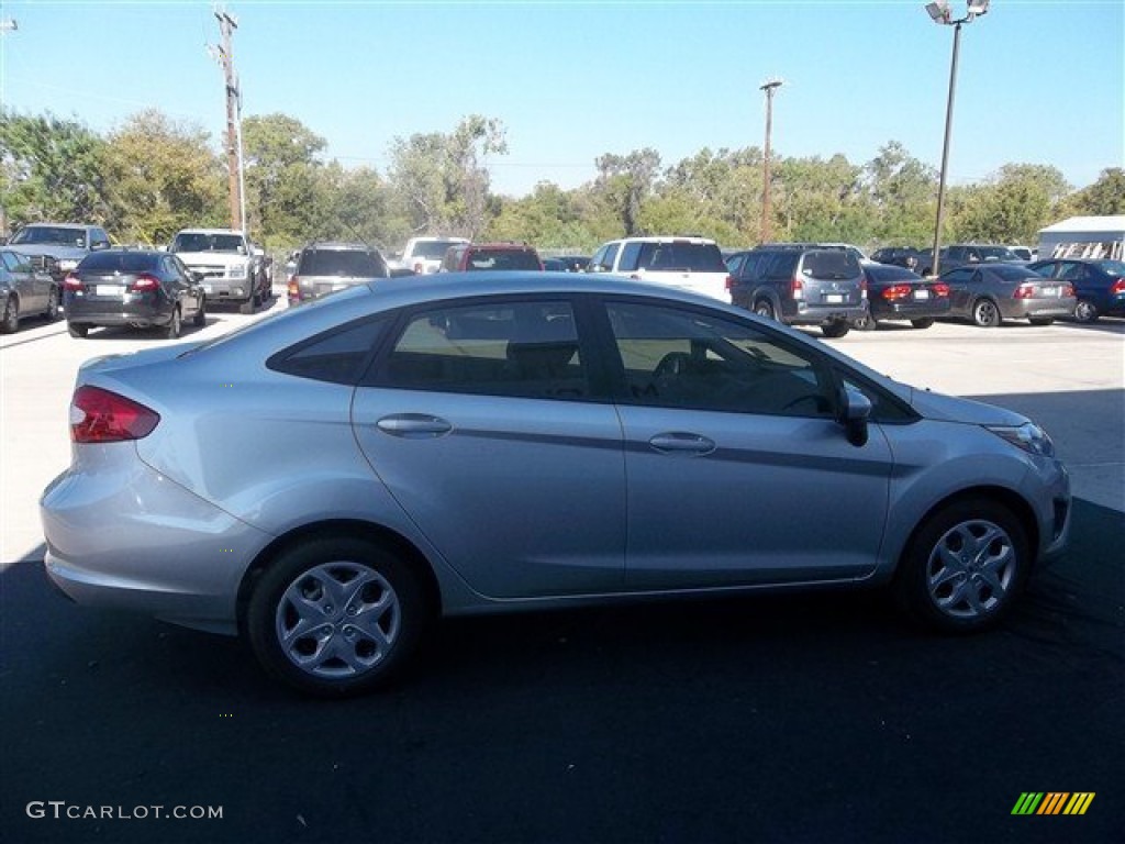 2013 Fiesta S Sedan - Ingot Silver / Charcoal Black/Light Stone photo #11