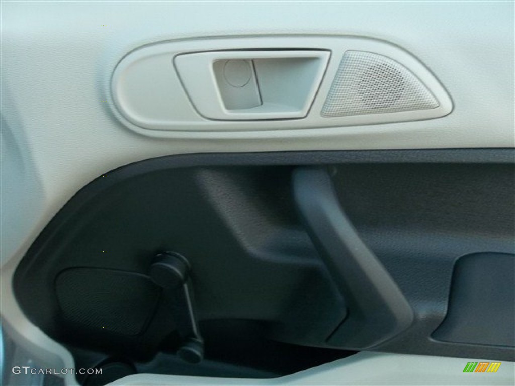 2013 Fiesta S Sedan - Ingot Silver / Charcoal Black/Light Stone photo #32