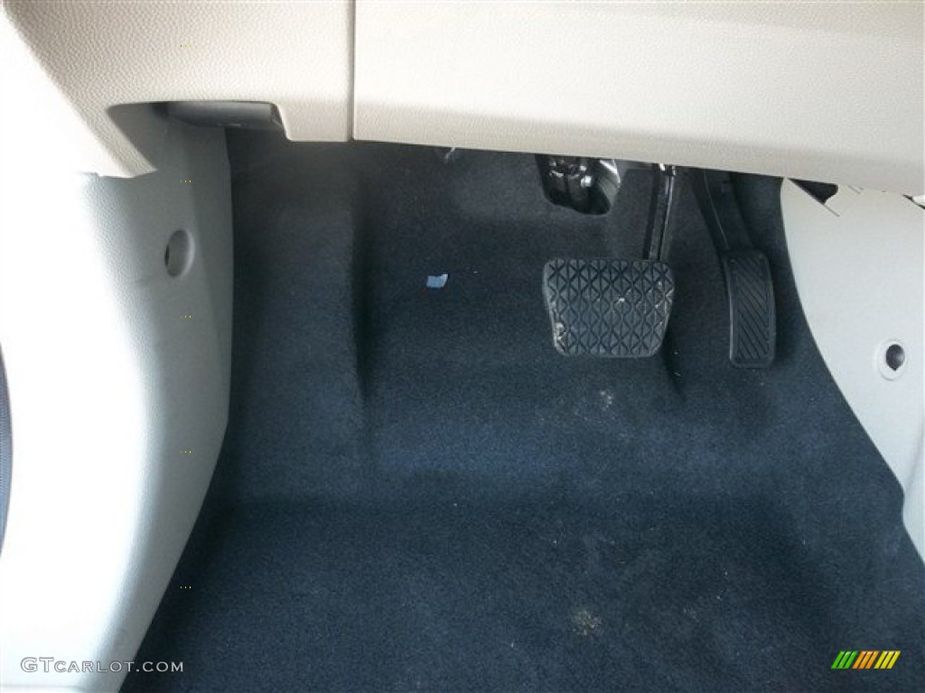 2013 Fiesta S Sedan - Ingot Silver / Charcoal Black/Light Stone photo #46