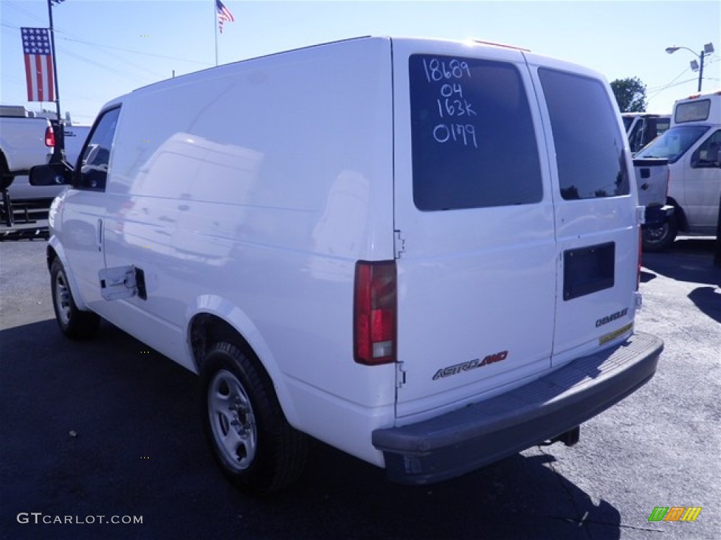 2004 Astro AWD Cargo Van - Summit White / Medium Gray photo #7