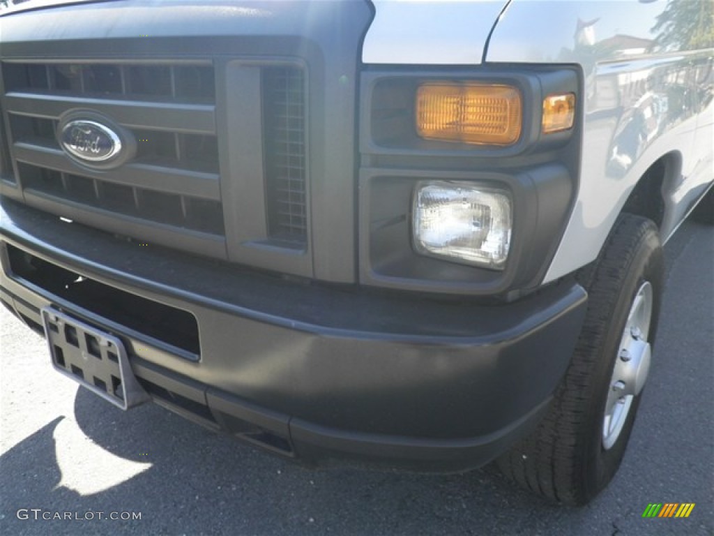 2008 E Series Van E250 Super Duty Commericial Extended - Silver Metallic / Medium Flint photo #5