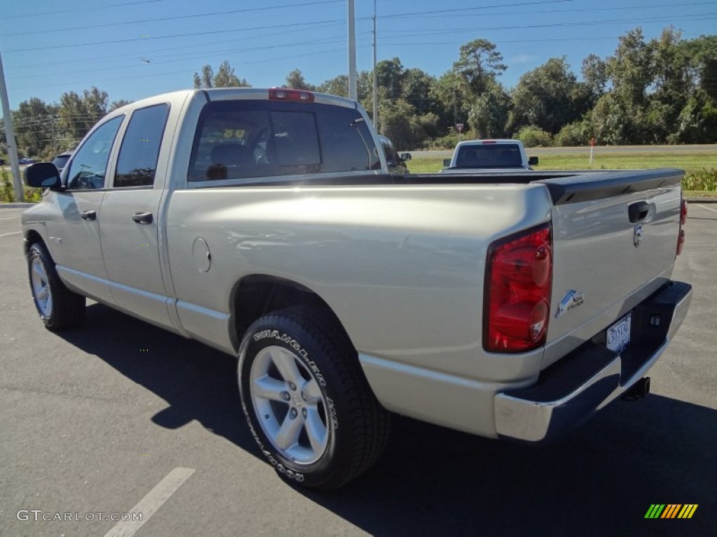 2008 Ram 1500 Big Horn Edition Quad Cab - Light Khaki Metallic / Khaki photo #3