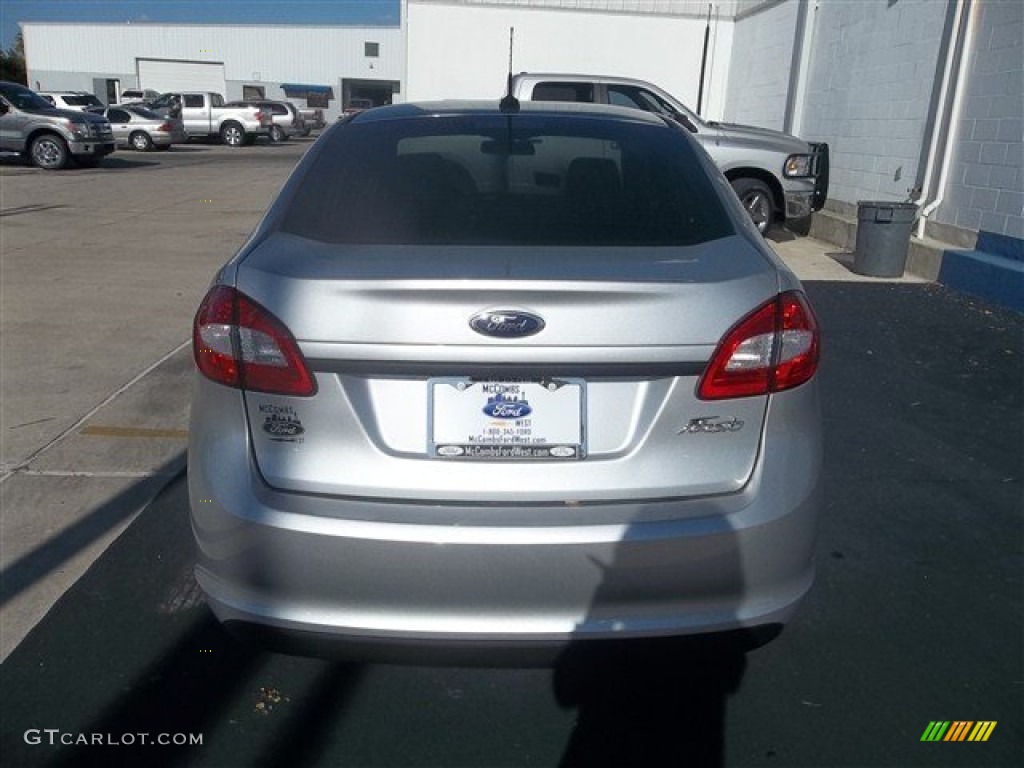 2013 Fiesta S Sedan - Ingot Silver / Charcoal Black/Light Stone photo #4