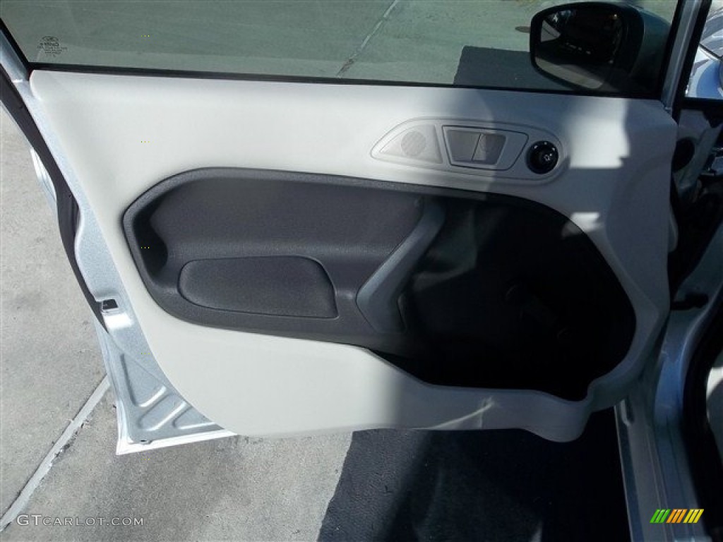 2013 Fiesta S Sedan - Ingot Silver / Charcoal Black/Light Stone photo #20