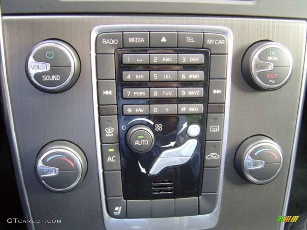 2012 Volvo S60 T5 Controls Photo #73435769