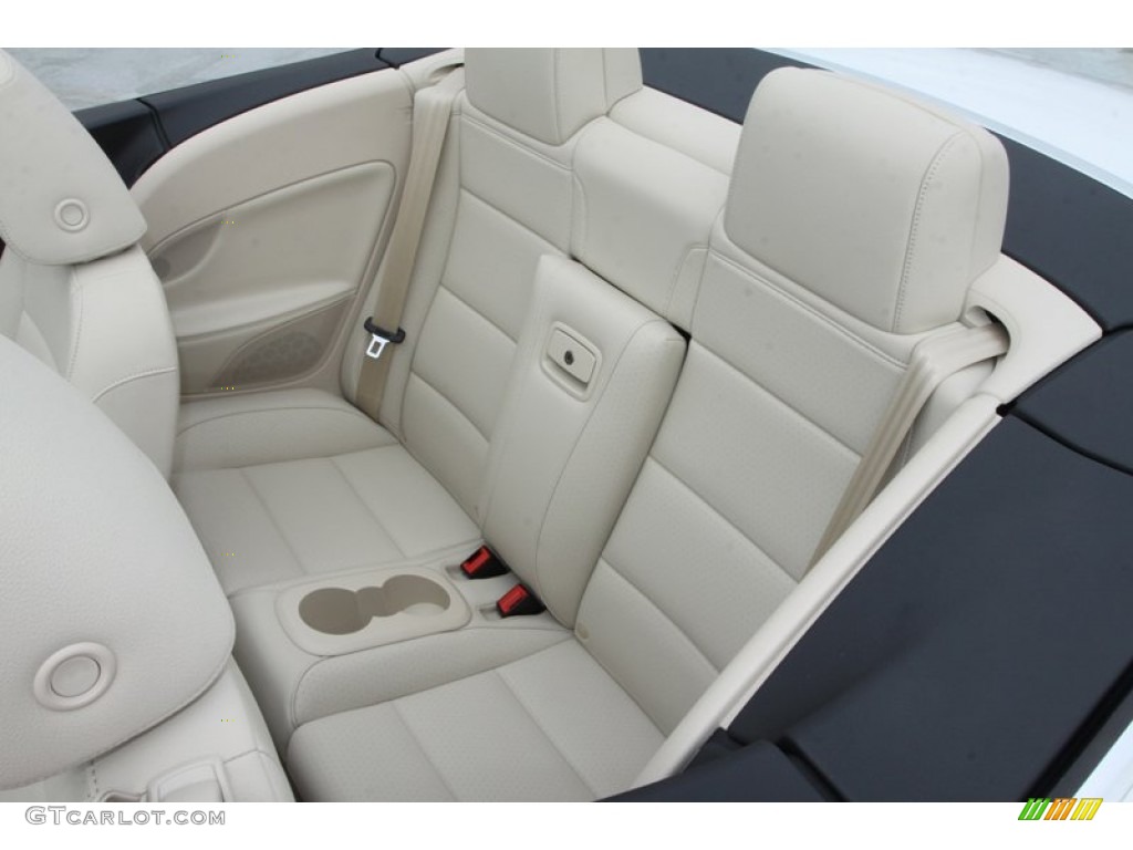 2013 Volkswagen Eos Komfort Rear Seat Photo #73436092