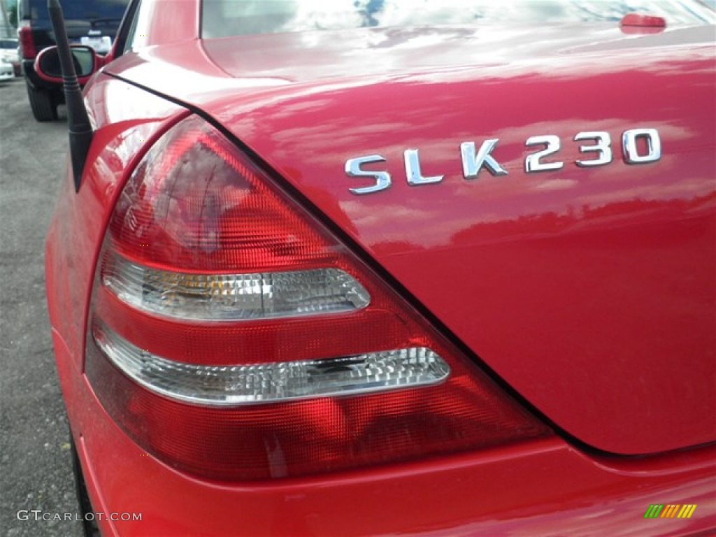 2002 SLK 230 Kompressor Roadster - Magma Red / Charcoal photo #11