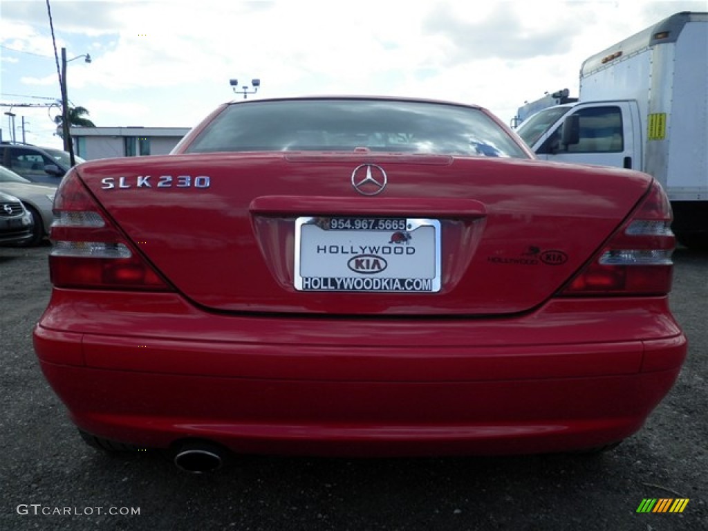 2002 SLK 230 Kompressor Roadster - Magma Red / Charcoal photo #12