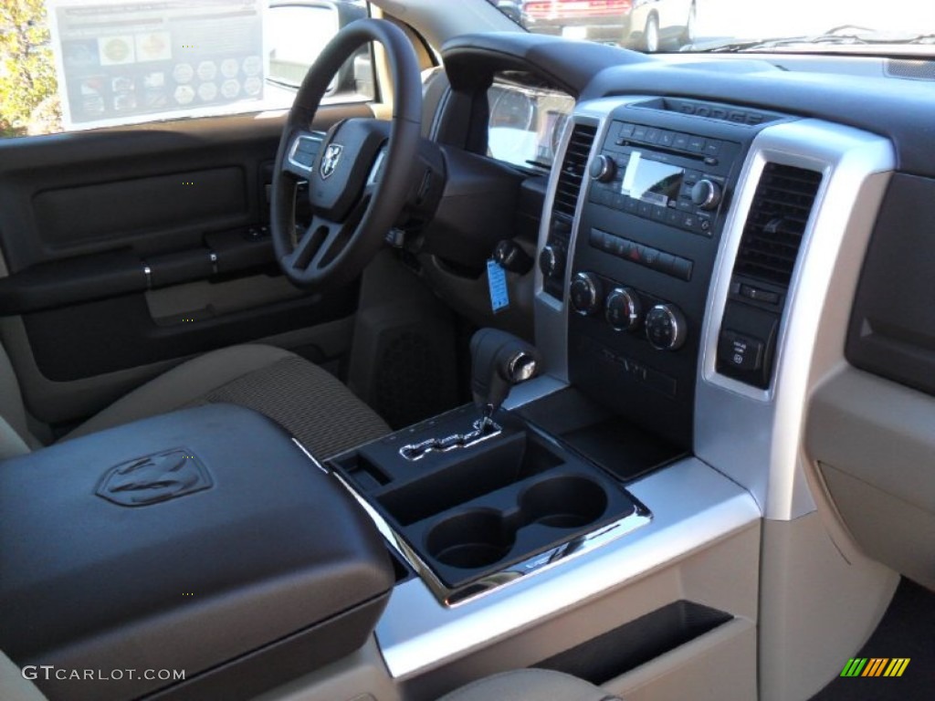 2011 Ram 1500 Big Horn Quad Cab 4x4 - Brilliant Black Crystal Pearl / Light Pebble Beige/Bark Brown photo #20